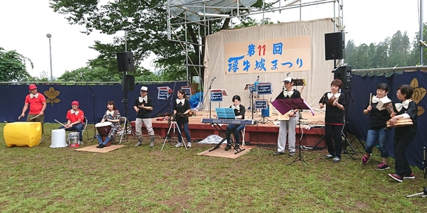 打楽器演奏1200.jpg